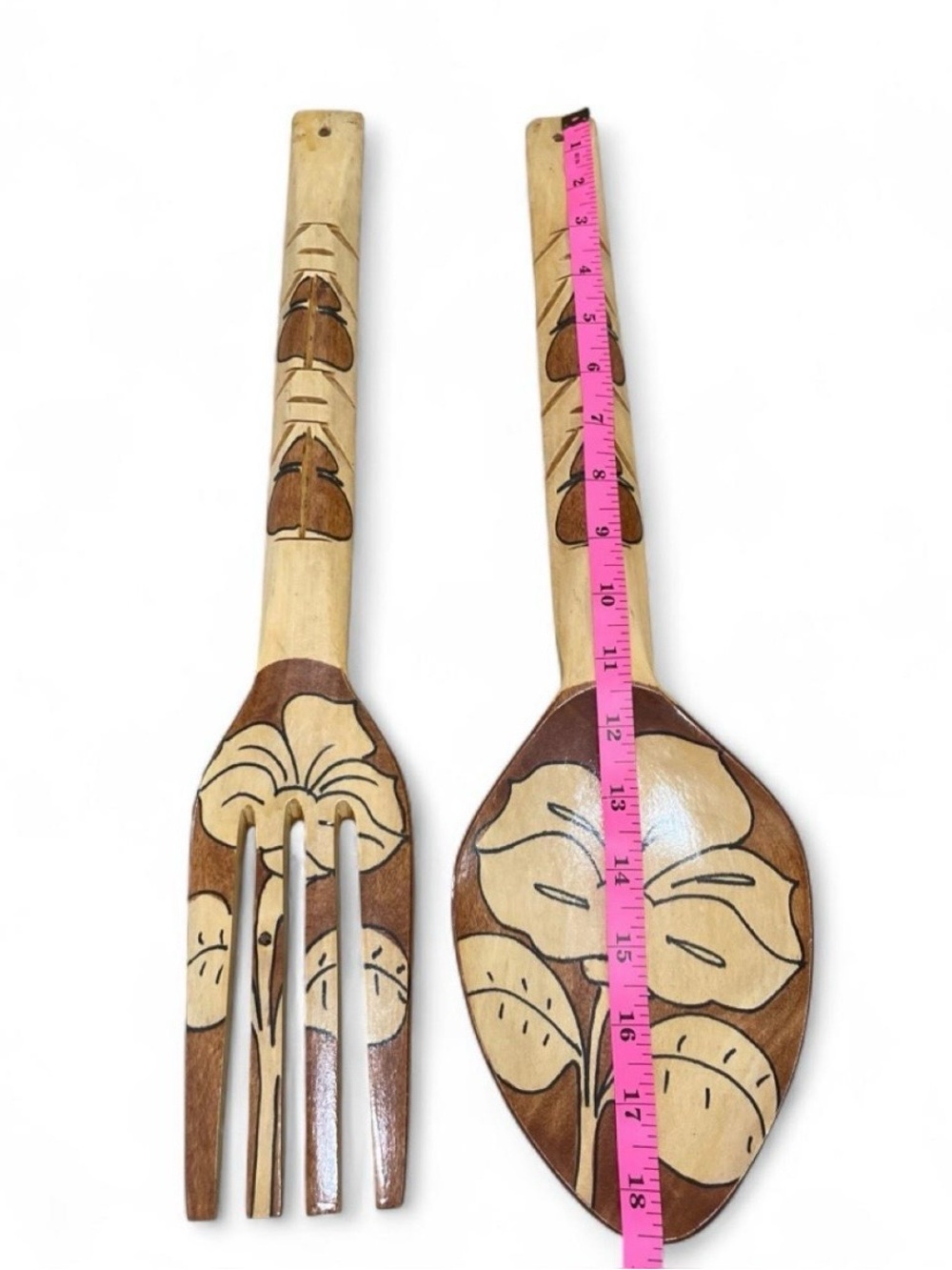 Hand-Carved Decorative Wooden Set - Beige and Brown - Picture 4 of 5